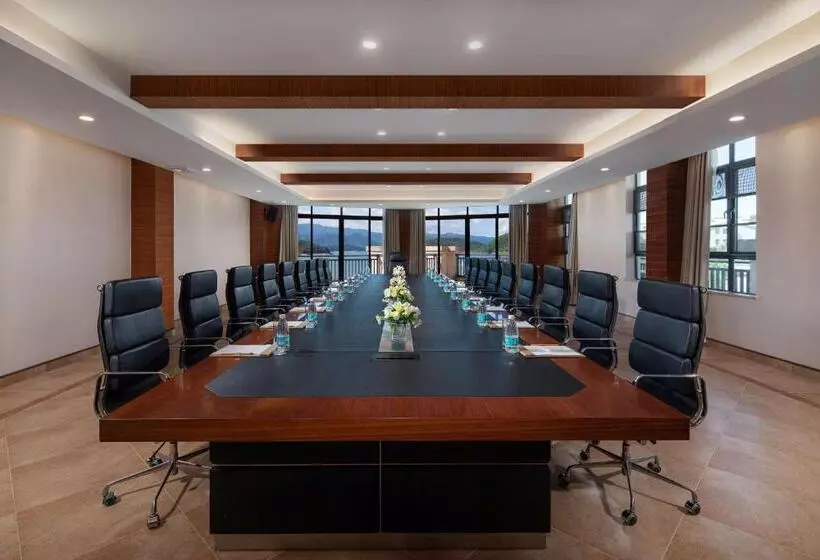 Hotelli Ramada By Wyndham Chenzhou Dongjiang Lake