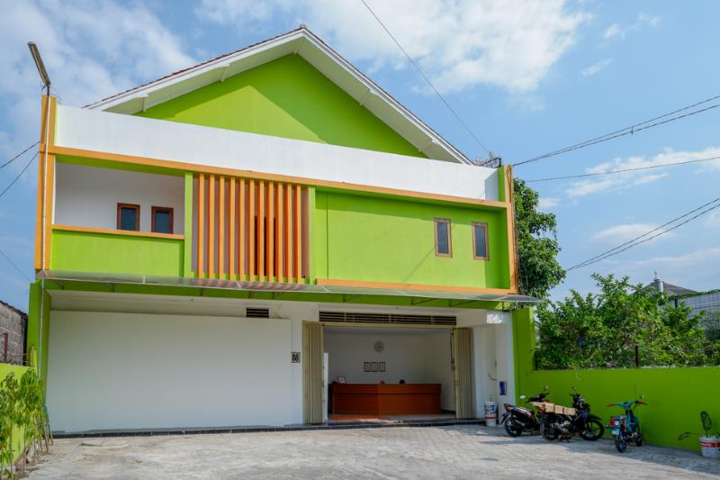 בית מלון כפרי Reddoorz @ Jalan Wonosari Km.9