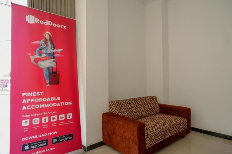 בית מלון כפרי Reddoorz @ Jalan Wonosari Km.9