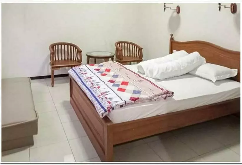 Pension Koolkost @ Raya Manyar