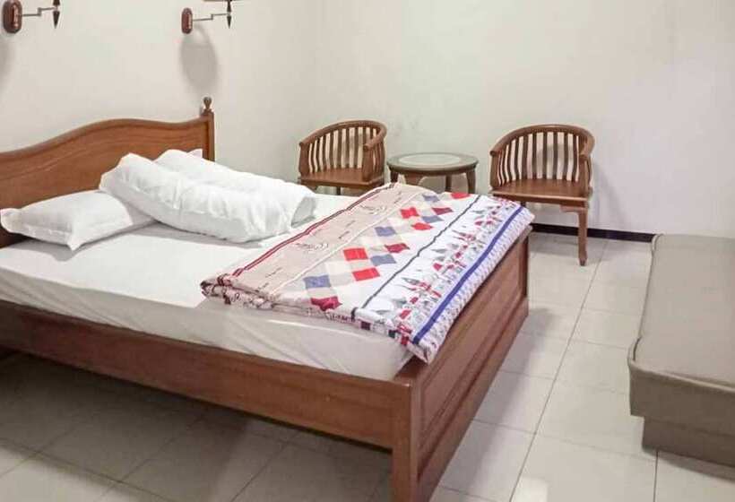 Пансион Koolkost @ Raya Manyar