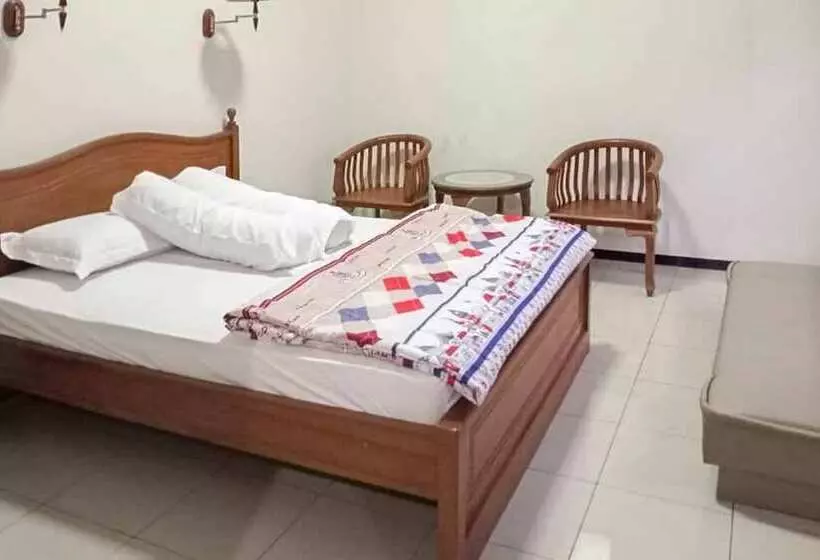 Pension Koolkost @ Raya Manyar