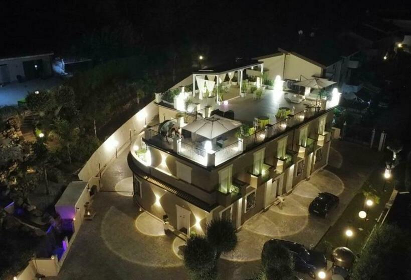 פנסיון Le Suite Di Pizzo Luxury Rooms & Spa