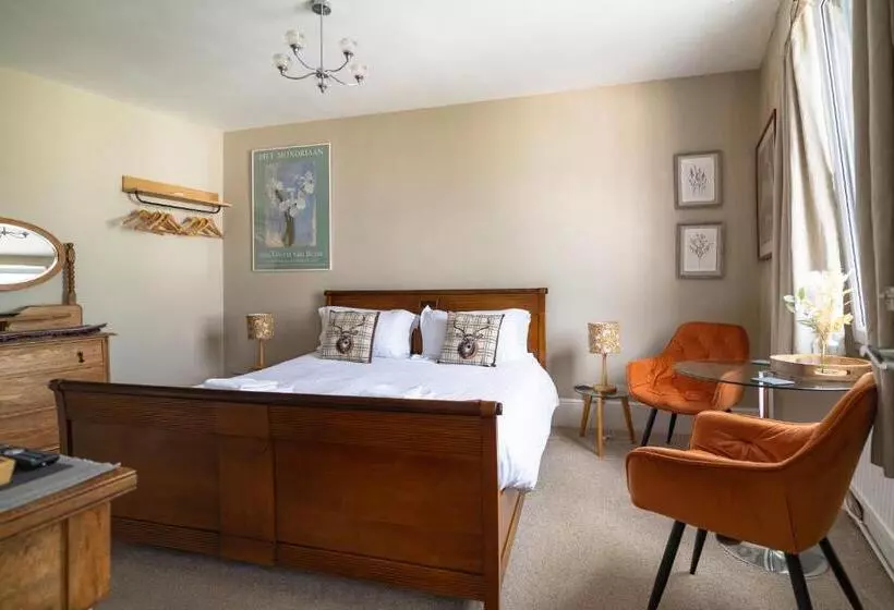 Majatalo Sleepy Puffin Guest House