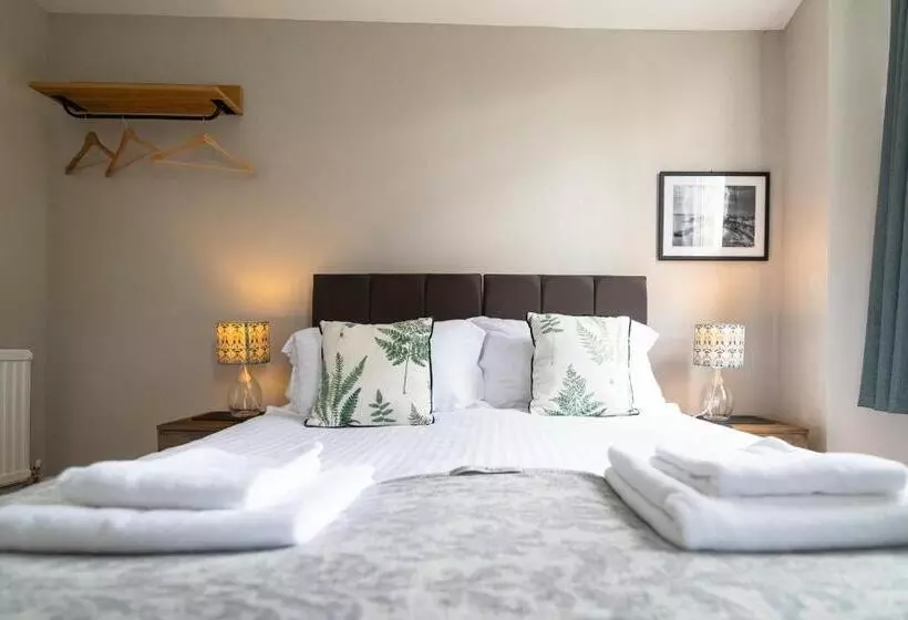 Majatalo Sleepy Puffin Guest House