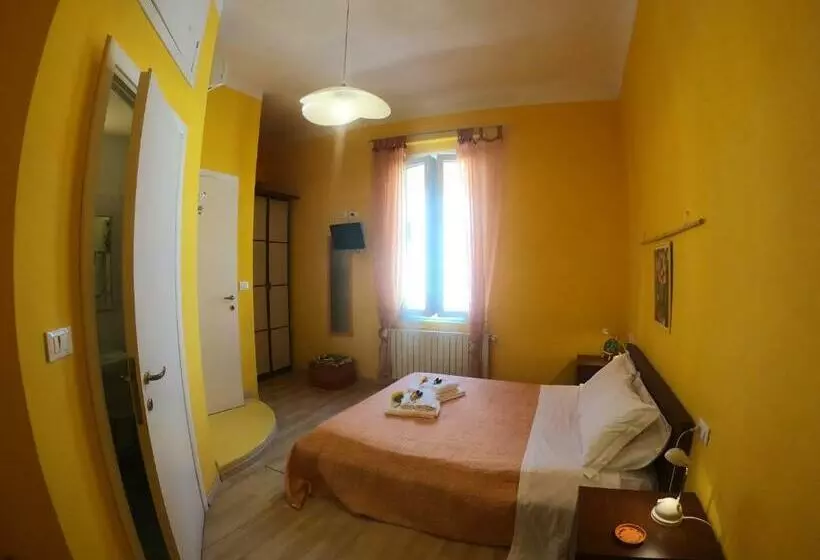 پانسیون Valerie