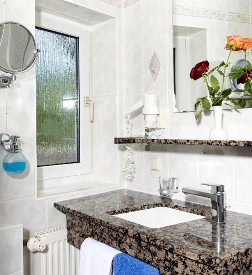 בית מלון כפרי Adler