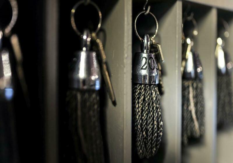 Airport Hotel By The New Yorker