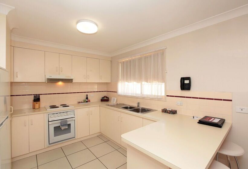 בית מלון כפרי Best Western Ambassador Motor Inn & Apartments