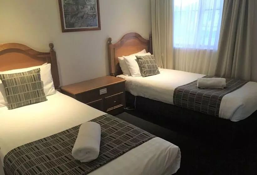 호텔 Best Western Ambassador Motor Inn & Apartments