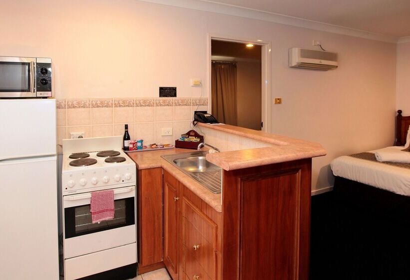 בית מלון כפרי Best Western Ambassador Motor Inn & Apartments