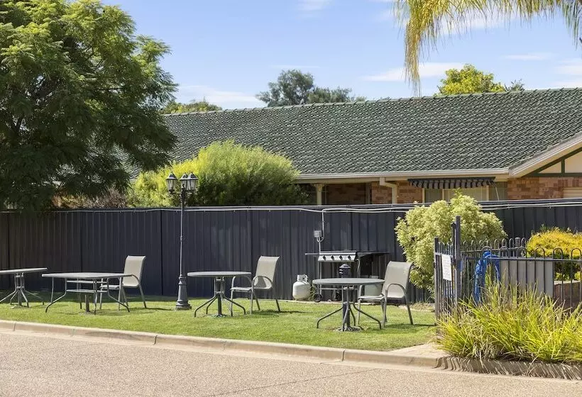 호텔 Best Western Ambassador Motor Inn & Apartments