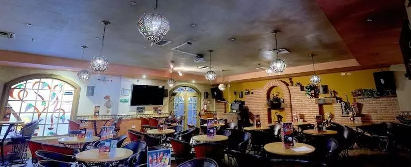 Business Hotel & Suites María Bonita