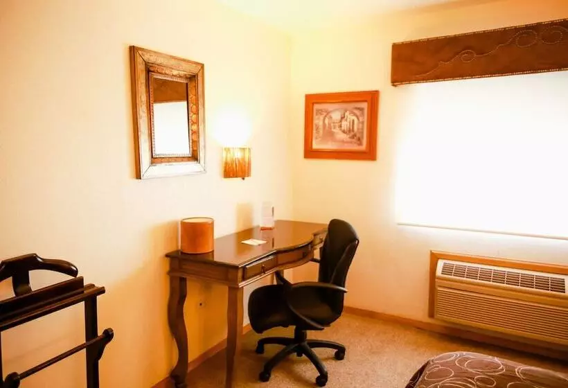 Business Hotel & Suites María Bonita