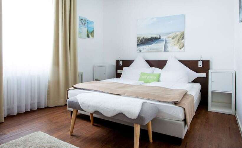 Отель Das Kronprinz