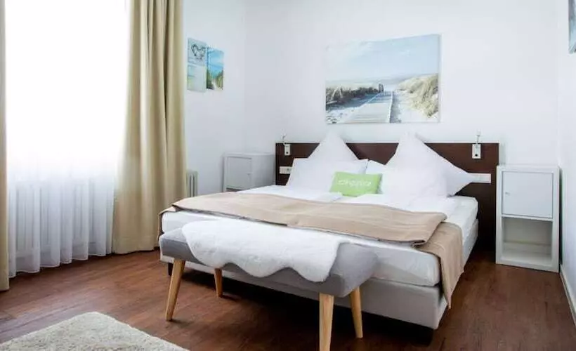 ホテル Das Kronprinz