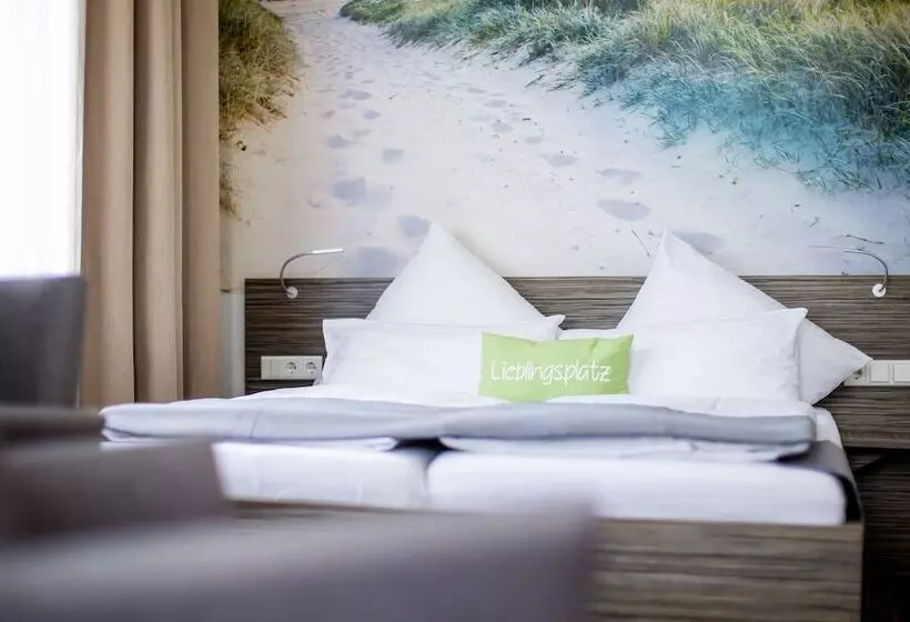 ホテル Das Kronprinz