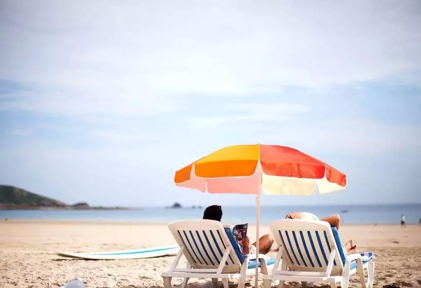 Отель Golden Sands