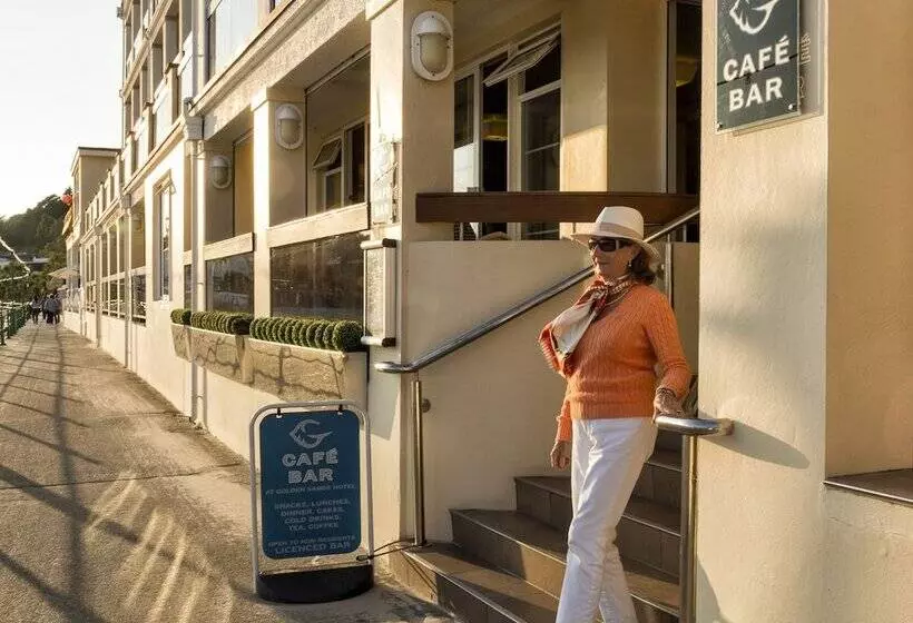 Отель Golden Sands