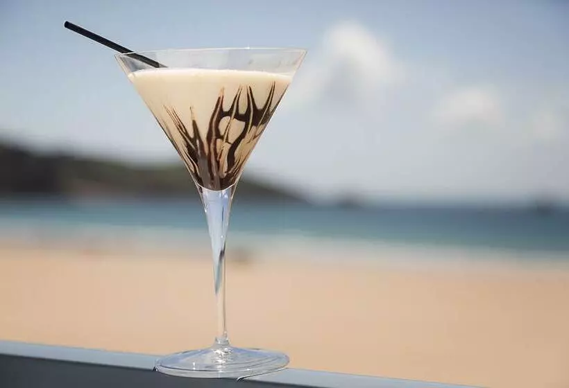 Отель Golden Sands