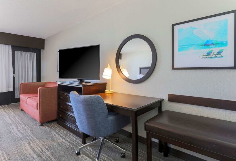 فندق Hampton Inn Ft. Walton Beach