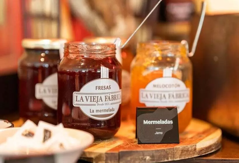 Отель Ibis Madrid Alcorcon Tresaguas