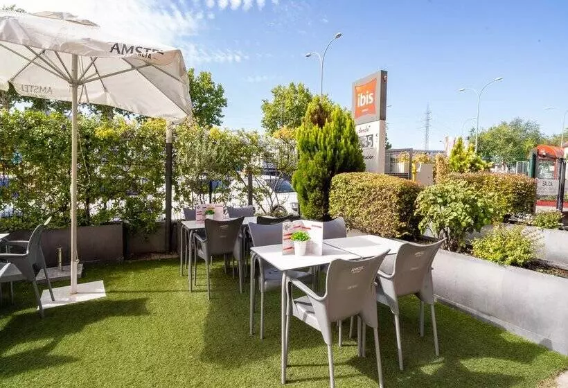 Отель Ibis Madrid Alcorcon Tresaguas