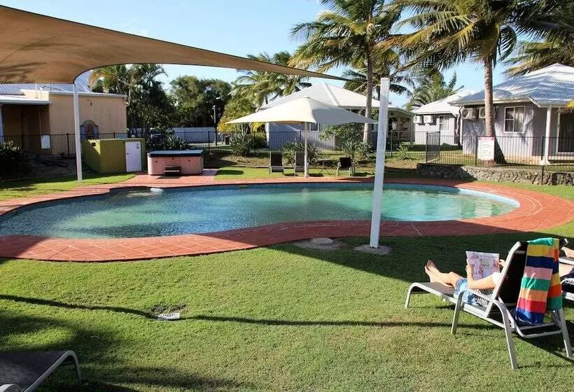 هتل Illawong Beach Resort