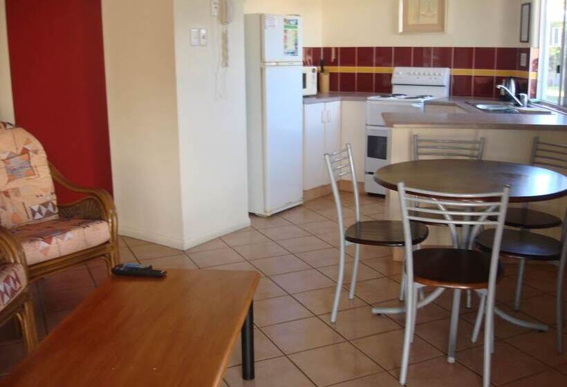 Hotel Illawong Beach Resort