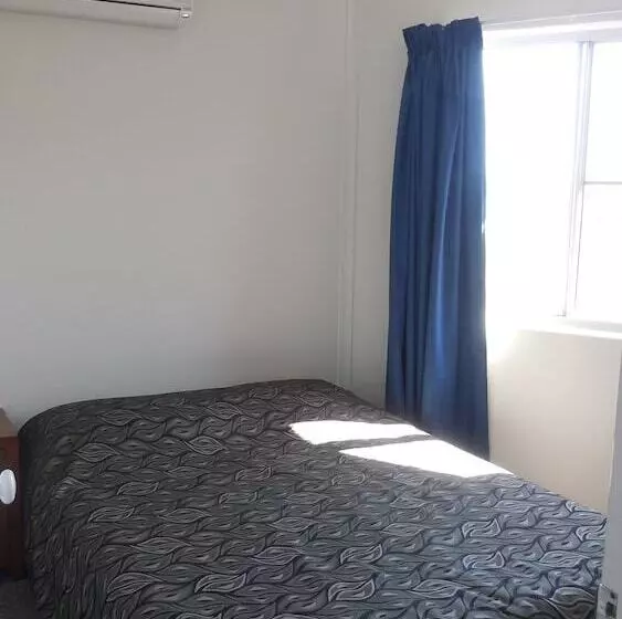 هتل Illawong Beach Resort