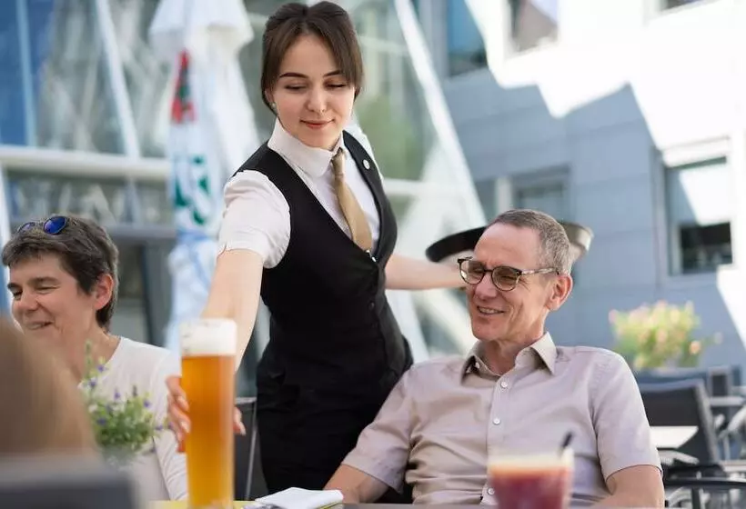 Kongresshotel Potsdam Am Templiner See