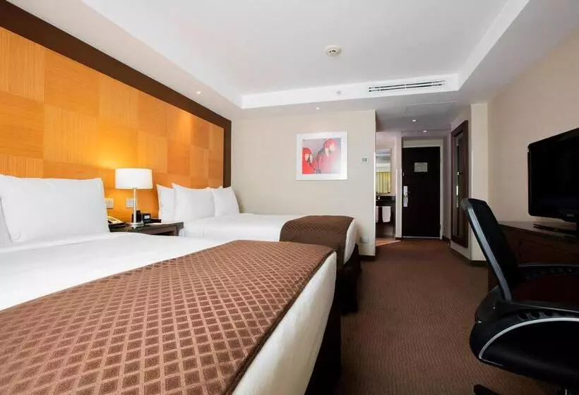 هتل Krystal Urban Aeropuerto Ciudad De Mexico