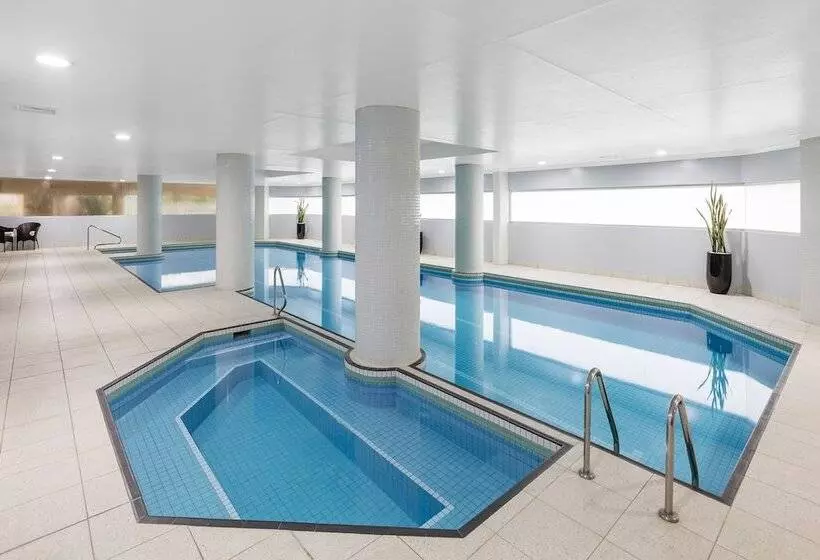 ホテル Meriton Suites Bondi Junction