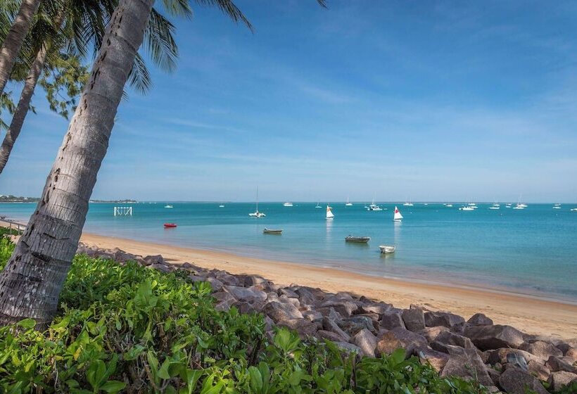 Hotelli Metro Advance Apartments &