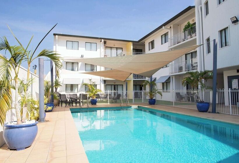 Hotelli Metro Advance Apartments &