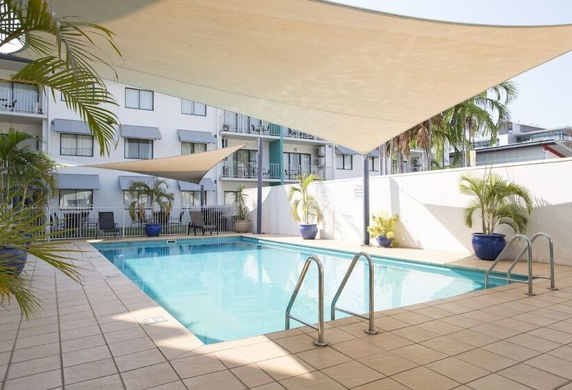 Hotelli Metro Advance Apartments &