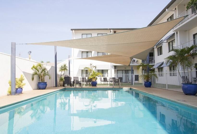 Hotelli Metro Advance Apartments &