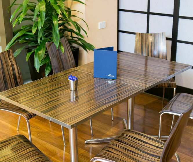 בית מלון כפרי Metro On Pitt