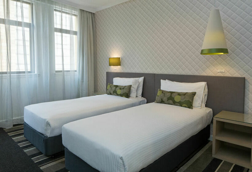 בית מלון כפרי Metro On Pitt