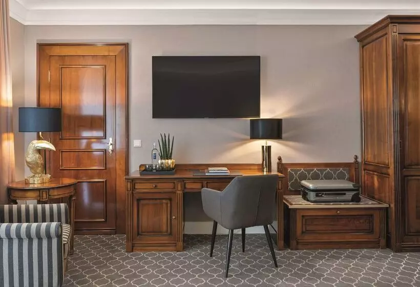 Parkhotel Engelsburg   4 Sterne Superior