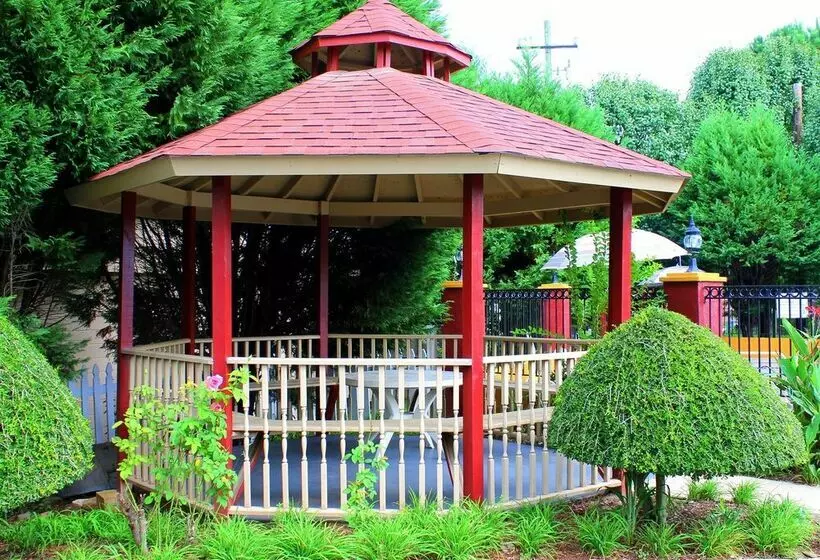 Отель Red Roof Inn Atlanta Southeast