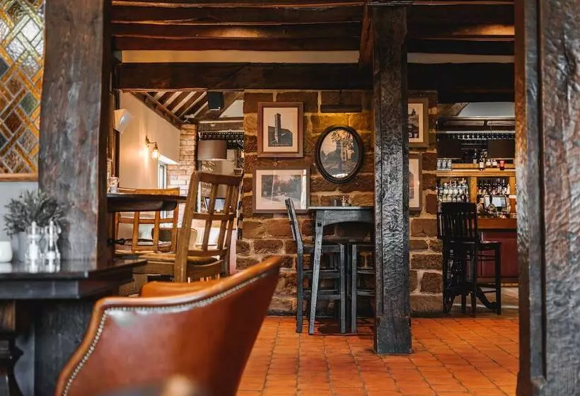 酒店 The Moat House