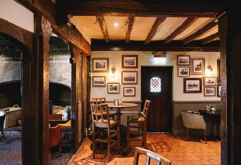 酒店 The Moat House