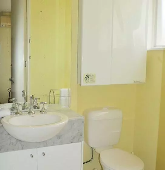 Knightsbridge Apartments