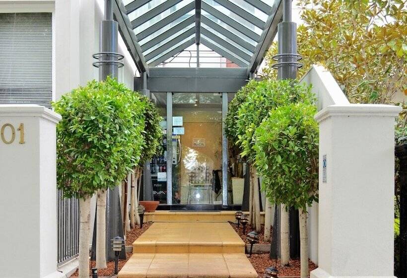 Knightsbridge Apartments