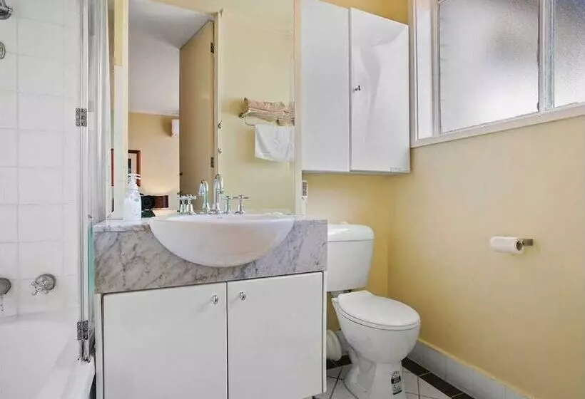 Knightsbridge Apartments