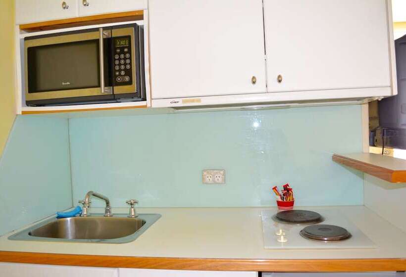 Knightsbridge Apartments