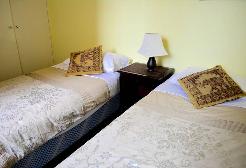 Knightsbridge Apartments