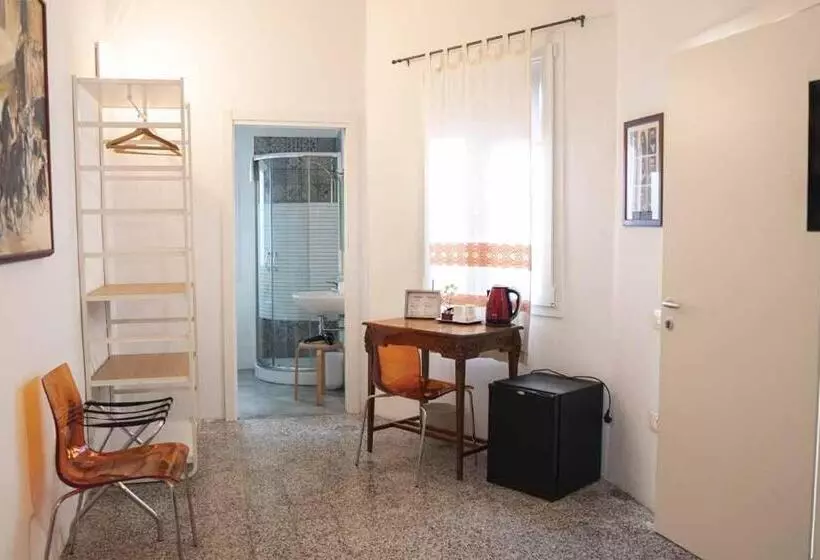 ベッドアンドブレックファースト Maddrigga Di Luna