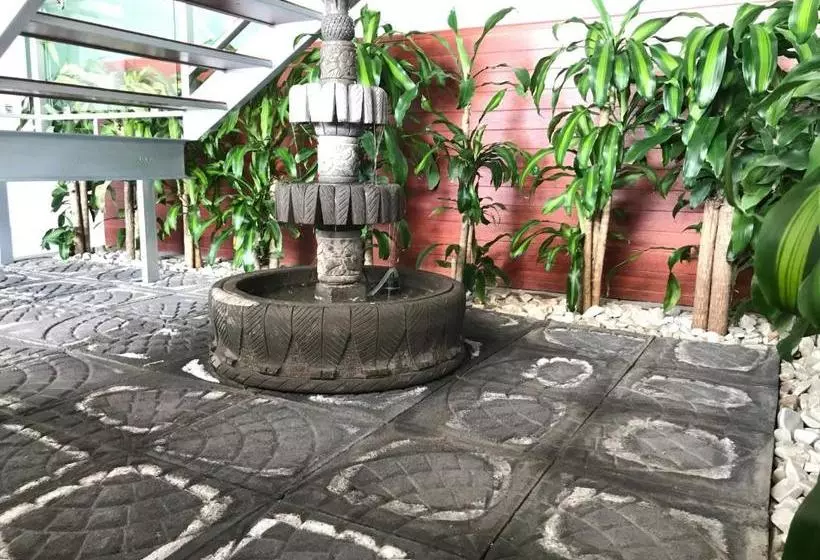 ホテル Malinalli Express